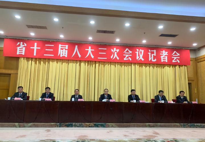 記者會(huì)丨我省還有35萬貧困人口，這些縣注意了，要“掛牌督