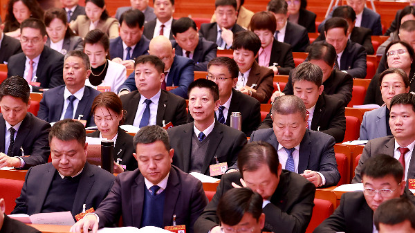 省十四屆人大二次會議代表所提89件議案、1185件建議均