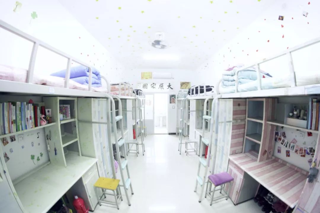 鄭州科技學(xué)院