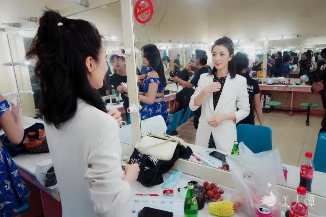 美人潭|文藝女神 河南衛(wèi)視武林風(fēng)欄目主持人韓艷：搏擊擂臺旁的自我博弈
